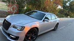 کرایسلەر 300